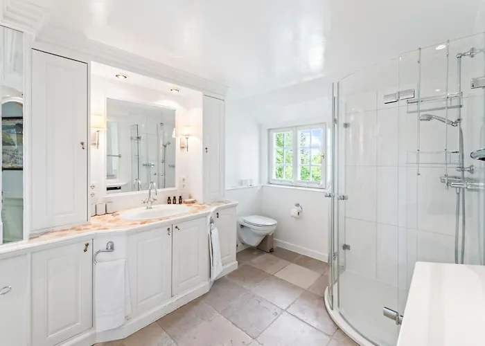 Semesterbostad Avenarius Hues *