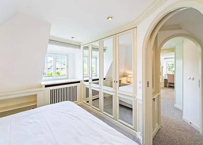 Avenarius Hues Semesterbostad Kampen